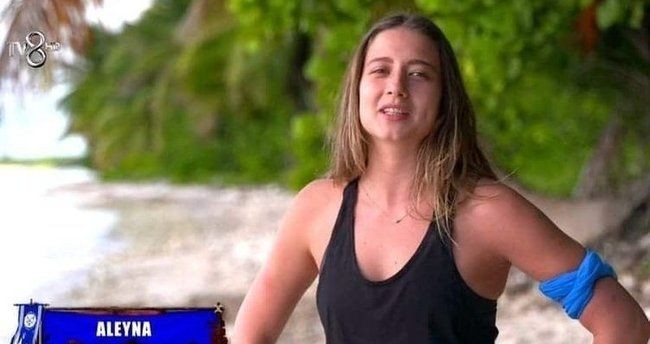 Aleyna Kalaycıoğlu'ndan cesur poz: Kullanıcılar kayıtsız kalamadı - Resim: 1