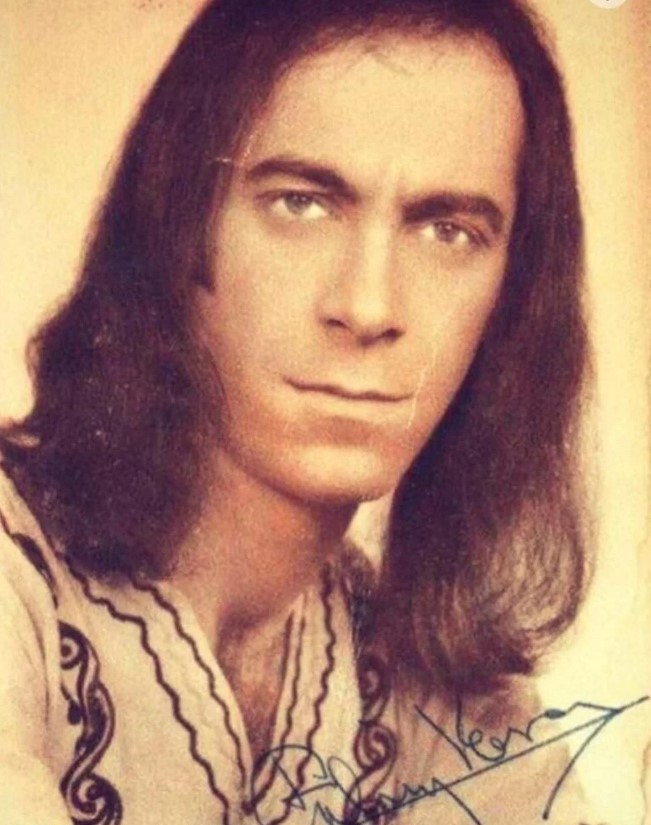 Elektro bağlama icat etti, John Lennon'ın teklifini reddetti! Anadolu Rock müziğinin efsanesi Erkin Koray'ın bilinmeyenleri - Resim : 6