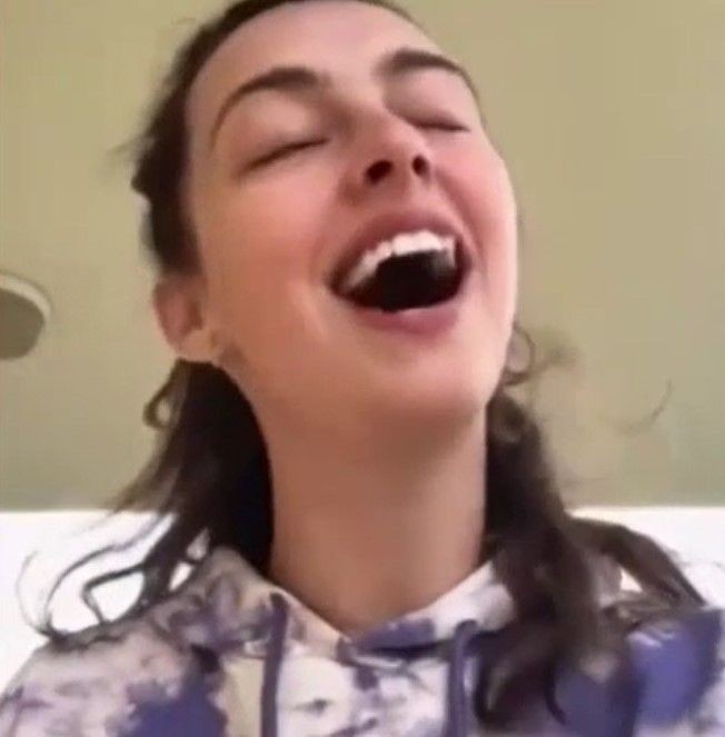 Rus kadının Türkiye'deki duruma isyanı viral oldu! Türk insanlarıyla ilgili tespitlerini anlattı: "Bir kişi 'bakarız, sıkıntı yok' diyorsa..." - Resim: 12