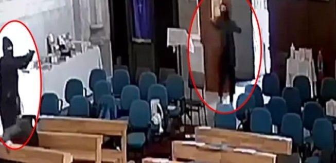 Santa Maria Kilisesi'ne saldırıda silahlarla ilgili yeni gelişme - Resim: 20