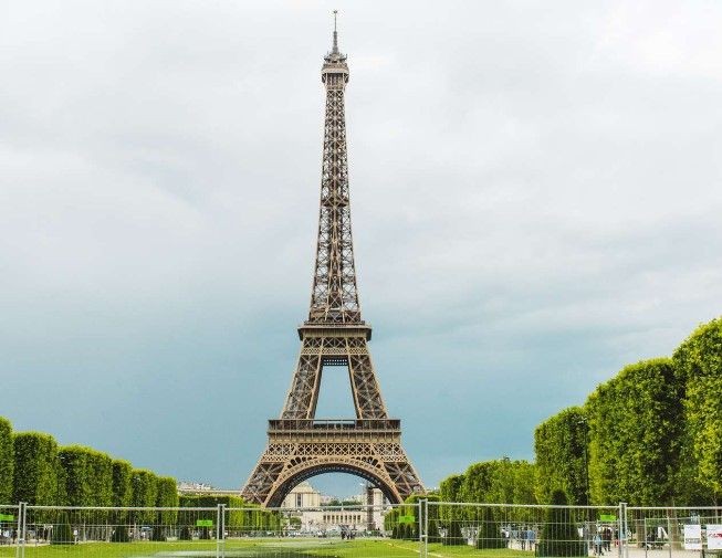 Paris'in kan donduran yanı! Eyfeli Kulesi'nde Meksikalı genç kadına 5 kişi tecavüz etti! - Resim: 6