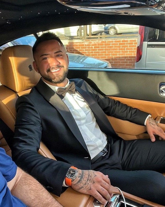 Selin Ciğerci'den boşandıktan sonra Grand tuvalet fotoğraf paylaşan Gökhan Çıra evlendi sanıldı - Resim: 5