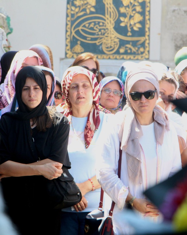 Edirne'de arkadaşının silahından çıkan kurşunla can veren Duru, son yolculuğuna uğurlandı - Resim: 13