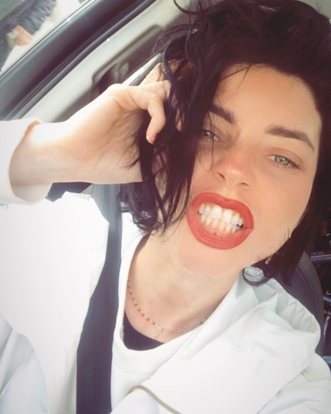 Merve Boluğur AVM'de tanımadığı kişinin masasına oturdu - Resim: 6