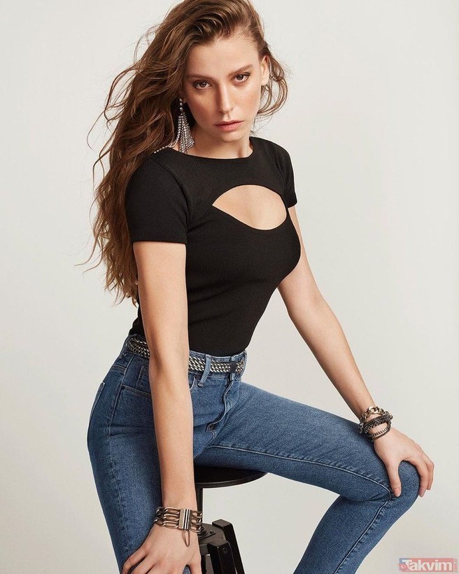 Set arkadaşlığı aşka dönüştü! Serenay Sarıkaya ile Burak Deniz 2023'e birlikte girecekler - Resim: 2