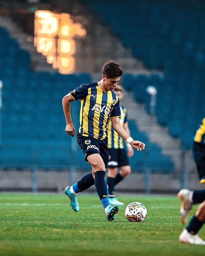 İtalya Milli Takımı'nın eski yıldızı Cassano, Fenerbahçe'nin genç yıldızı Arda Güler'i öve öve bitiremedi - Resim: 4