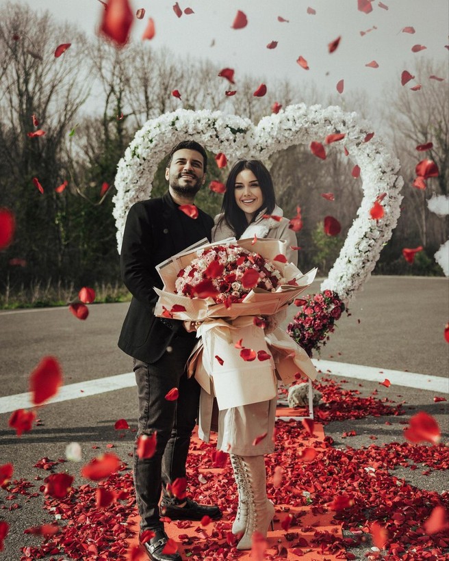 Aldatma iddialarıyla gündeme gelen Dilan Polat ve Engin Polat çiftinin boşanacağı iddia edildi! Birbirlerini takip etmeyi bıraktılar - Resim: 12