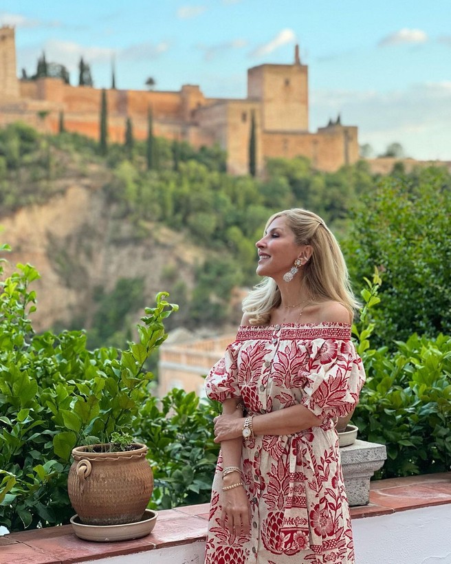 Hakan Sabancı'nın annesi Arzu Sabancı'dan dikkat çeken turist paylaşımı - Resim: 5
