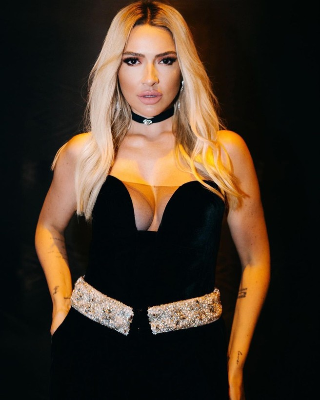 Hadise, eski eşi Mehmet Dinçerler ile barıştı mı? İzmir konserinde olay gönderme - Resim: 6