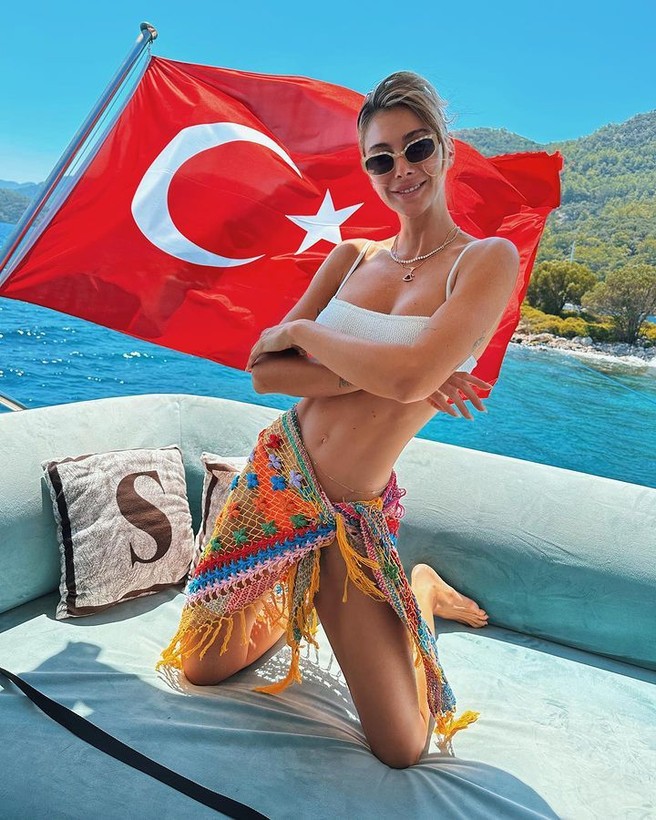 Mısırlı milyarder Mohammed Alsaloussi ile 4 aylık evliliğini noktalayan Şeyma Subaşı arkadaşlarıyla parti yaptı - Resim: 9