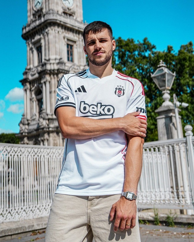 Beşiktaş'ın yeni transferi Jurasek: Teklif geldiği anda hiç tereddüt etmedim - Resim: 6