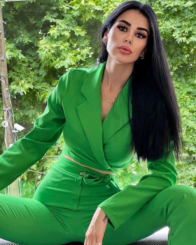 Kısmetse Olur Yeliz ile ablası estetik yaptırmak isterken doktor ve asistanı tarafından dövüldü! İşte Yeliz'den ilk açıklama - Resim: 5