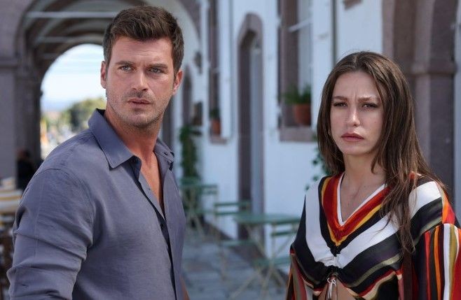 Aile dizisinde ateşli sevişme sahnesi gündem oldu! İşte Kıvanç Tatlıtuğ ile Serenay Sarıkaya'nın +18 sahnesi... 'Allah sabır versin Başak' - Resim: 8