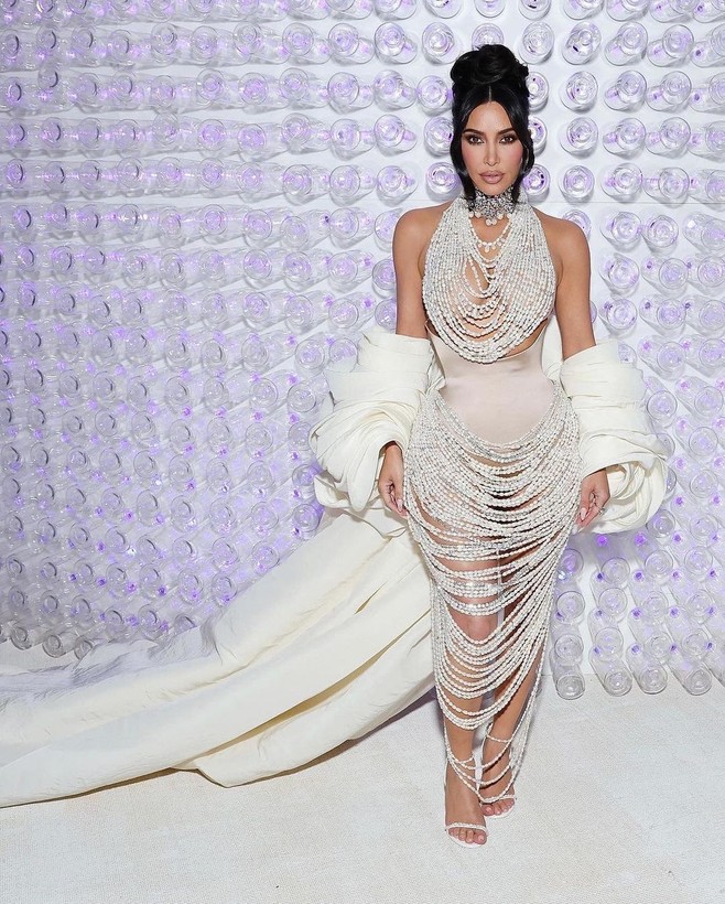 Met Galası'na Kim Kardashian'ın elbisesi damga vurdu! Tam 1000 saatte, 50 bin inciden yapıldı - Resim: 10