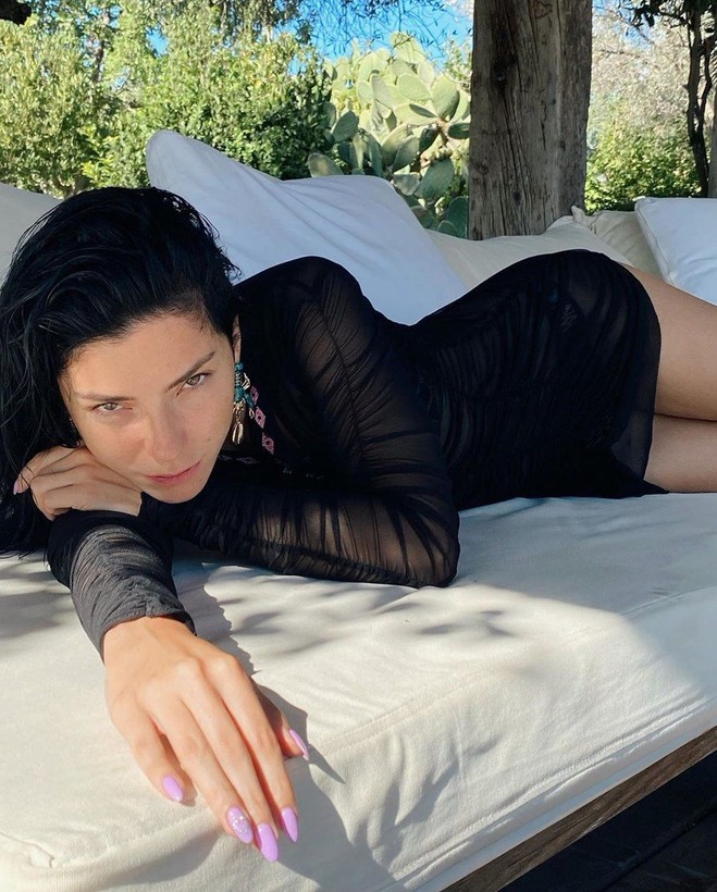 DJ sevgilisi Mert Aydın ile nikah masasına oturan ve 53'üncü günde boşanan güzel oyuncu Merve Boluğur yeniden mi evleniyor? Paylaşımı viral oldu - Resim: 9