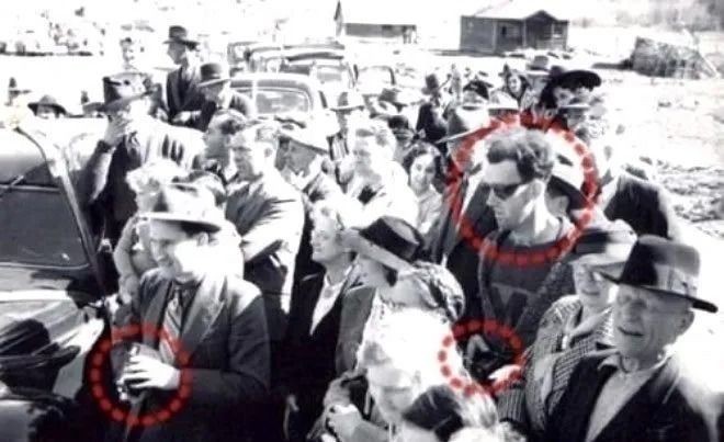 İşte dünyanın konuştuğu fotoğraf! 81 yıl önce çekilen karede kan donduran detay - Resim: 15