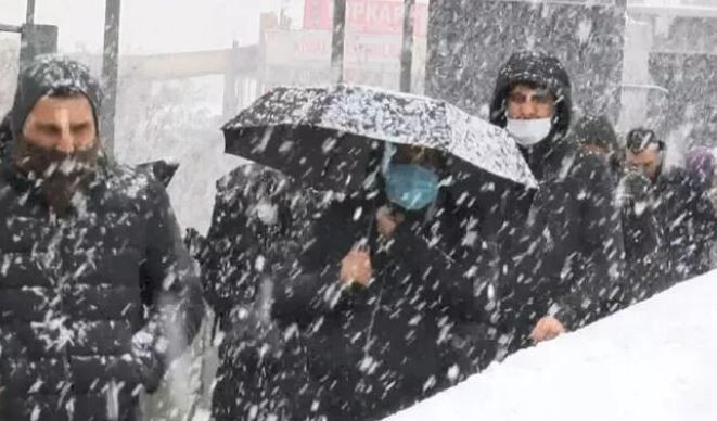Meteoroloji'den herkesin beklediği uyarı geldi! İstanbul'a kar geliyor! Tarih verildi: Atkıları, bereleri çıkarın! İşte haftalık hava durumu - Resim: 6