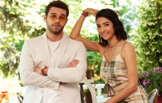 Aybüke Pusat ve Furkan Andıç aşkından 4 yıl sonra ilk paylaşım! Aşk pozu sosyal medyada gündem oldu - Resim: 19