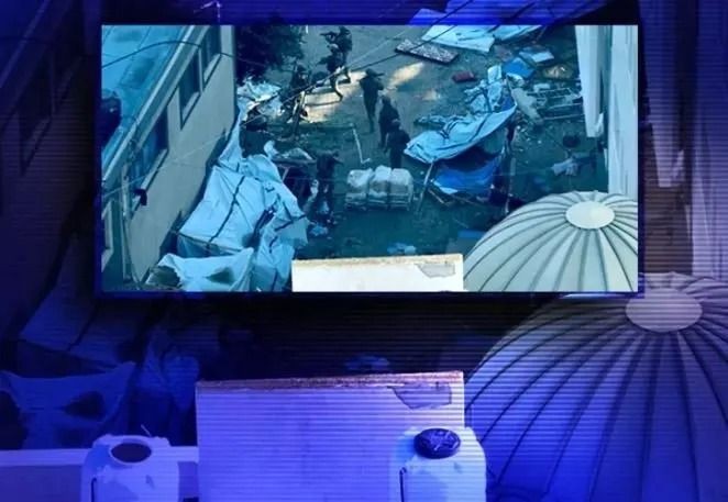 Katil İsrail'in hastane baskınından korkunç detaylar! Gözlerini bağlayıp kıyafetlerini çıkardılar - Resim: 1