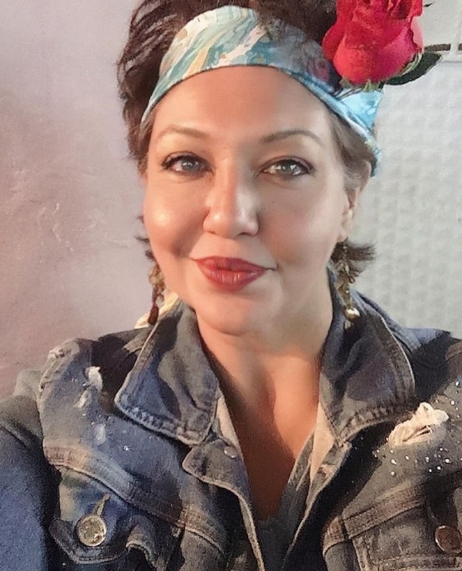 Nurgül Yeşilçay ablasıyla pozunu paylaştı! Takipçileri benzerliklerine şaştı kaldı... "Güzellik genetikmiş" - Resim: 13