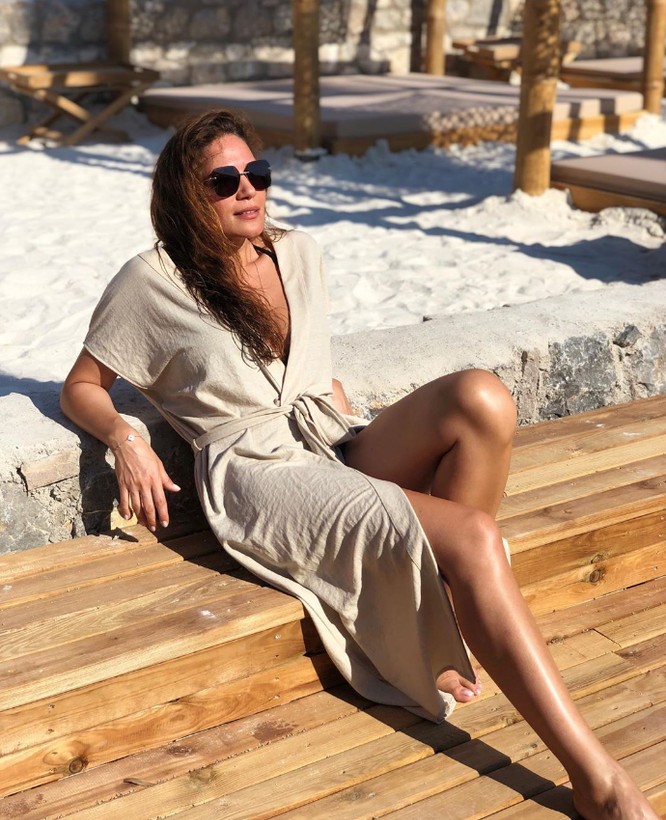 Ünlü isimler yaz aylarının gelmesiyle beraber deniz sezonunu açtı! İşte ünlülerin tatil pozları - Resim: 13
