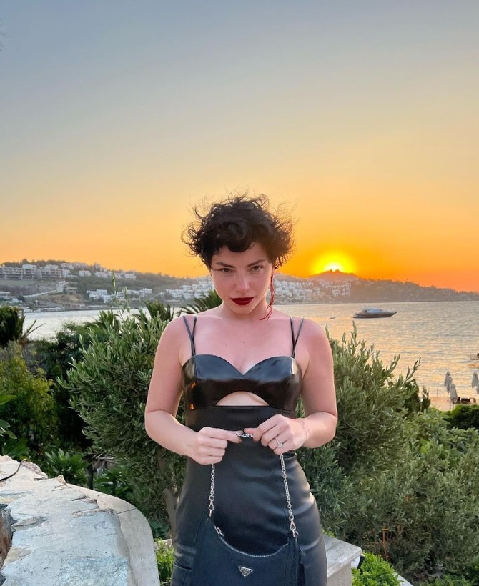 Merve Boluğur'un aldığı kilolar dikkat çekti! Esra Dermancıoğlu'na benzetildi - Resim: 10