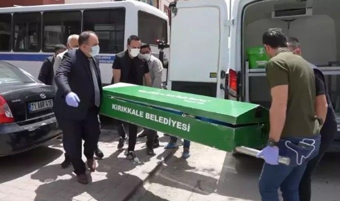 Kırıkkale'de 11 yıllık vahşet ortaya çıktı! Kiracıdan haber alamayınca çilingirle evine girdi, derin dondurucudan ceset çıktı - Resim: 8