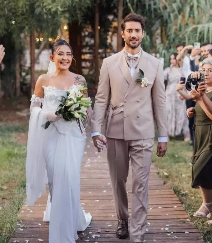 Ünlü şarkıcı Melek Mosso ile Serkan Sağdıç boşandı - Resim: 6