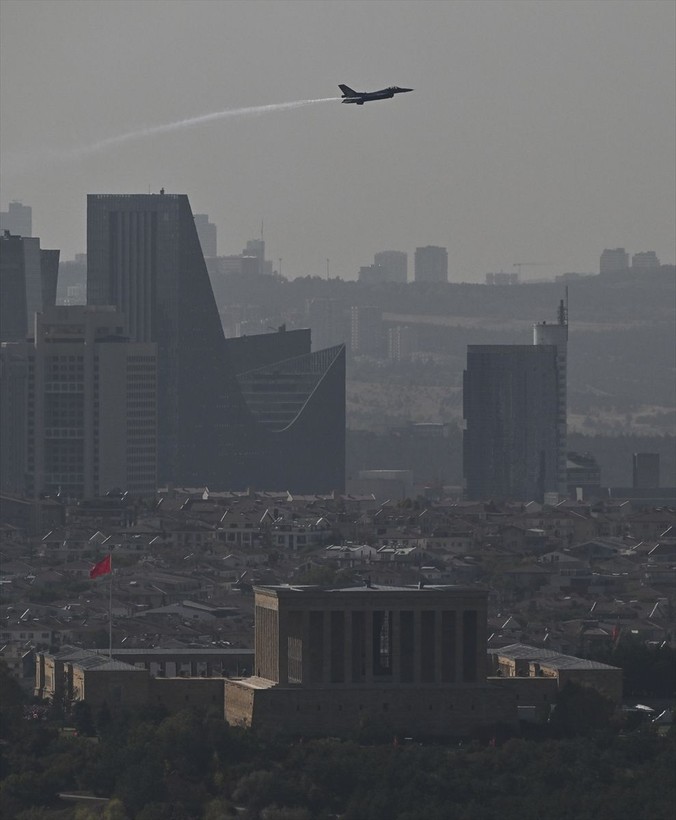 100. Yıl Kutlamaları nedeniyle Anıtkabir'de dün ziyaretçi rekoru kırıldı - Resim: 36