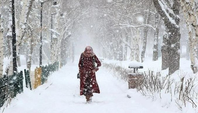 Meteoroloji'den herkesin beklediği uyarı geldi! İstanbul'a kar geliyor! Tarih verildi: Atkıları, bereleri çıkarın! İşte haftalık hava durumu - Resim: 11