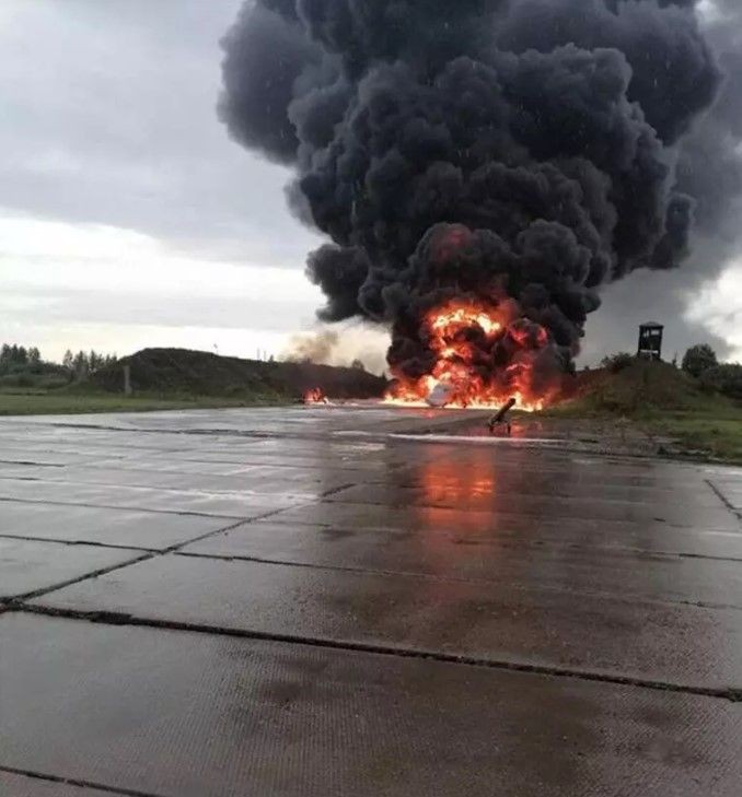 Dünya şaşkınlıkla izliyor! Rus stratejik bombardıman uçağı Tu-22 vuruldu - Resim: 10