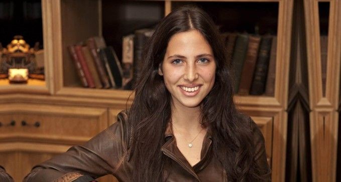 Gözümüzün önünde büyüyen Zehra işe başladı! Hülya Avşar ve Kaya Çilingiroğlu'nun kızları Zehra Çilingiroğlu şantiye şantiye geziyor - Resim: 7