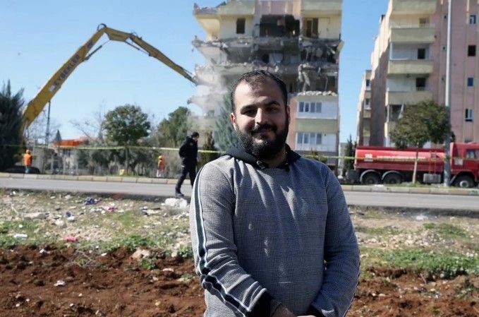 Acının karesi! Şanlıurfa'da depremde ağır hasar alan binalarının yıkımını böyle izlediler - Resim: 12
