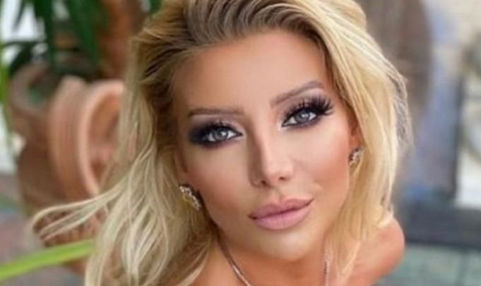 Ünlü modacı Gülşah Saraçoğlu estetikli yerlerini sıralamak yerine doğal yerlerini sıraladı! Eski hali herkesi şoke etti - Resim: 4