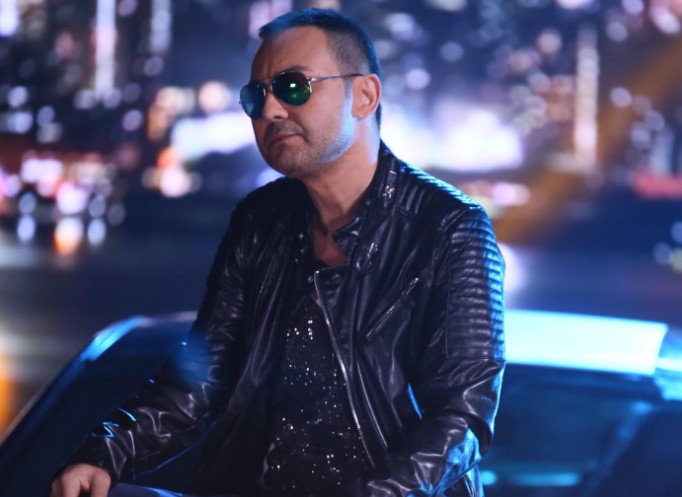Serdar Ortaç denize sıfır saray yavrusu evini satılığa çıkardı - Resim: 2