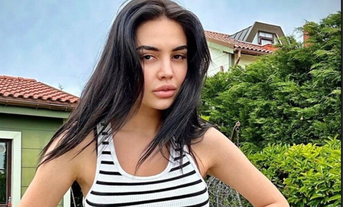 Şafak operasyonuyla gözaltına alınmıştı! Fenomen Ece Ronay adliyeye sevk edildi - Resim: 3