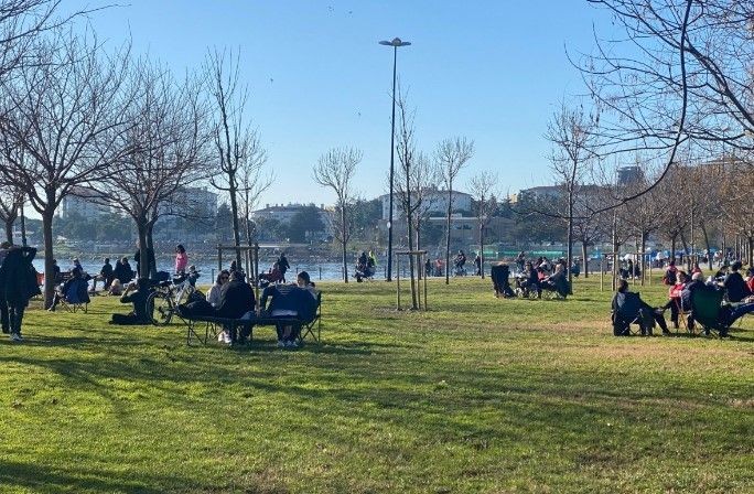 Beklenen yaz sonunda geldi! Meteoroloji ülke genelinde sıcaklıkların 28 derece üzerinde olduğunu açıkladı! - Resim: 8