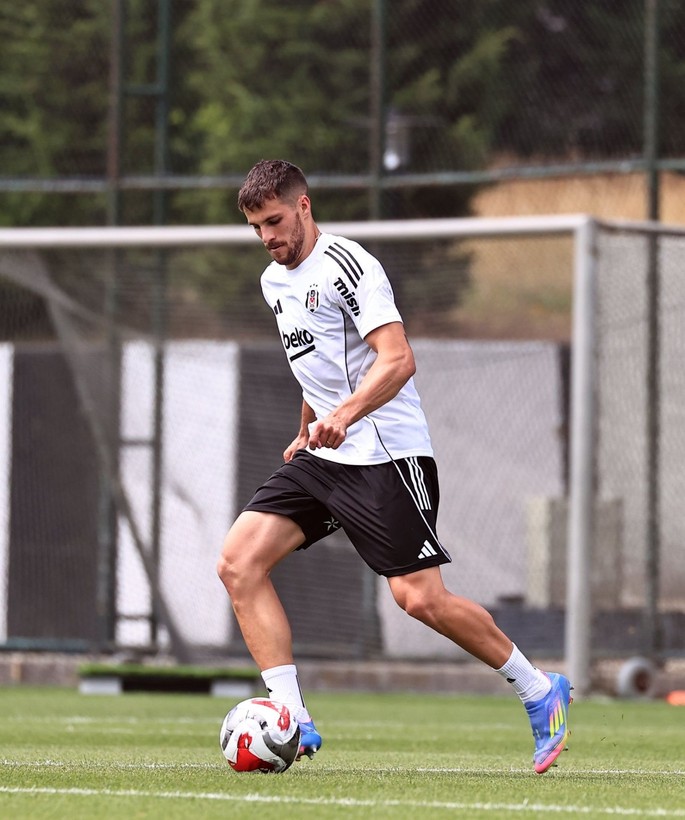 Beşiktaş'ın yeni transferi Jurasek: Teklif geldiği anda hiç tereddüt etmedim - Resim: 5