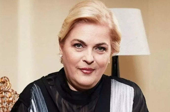 Usta oyuncu Nurseli İdiz'den çarpıcı siyaset yorumu: Toplumu iktidar değil laik kesim ayrıştırıyor - Resim: 2