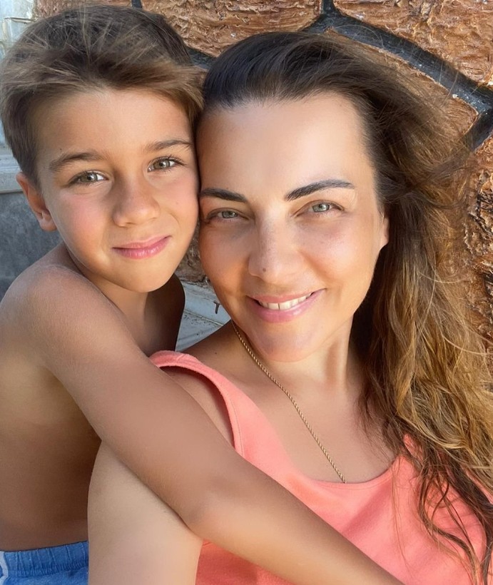 Burcu Kara oğlunun rahatsızlığı hakkında konuştu! "Doktorlar tümör dedi" - Resim: 11