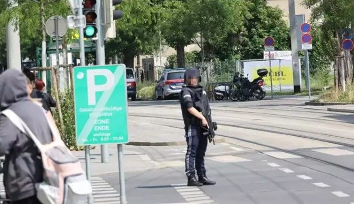 Avusturya'da okula silahlı saldırı: En az 8 ölü! - Resim: 5