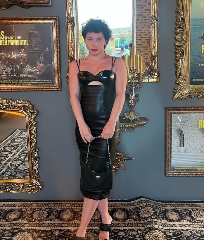 Merve Boluğur'un aldığı kilolar dikkat çekti! Esra Dermancıoğlu'na benzetildi - Resim: 8