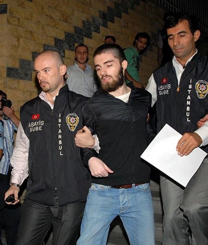 Münevver Karabulut'u katleden Cem Garipoğlu'nun mezarı açılacak mı? Ailenin başvurusuna Adalet Bakanlığı'ndan yanıt - Resim: 8