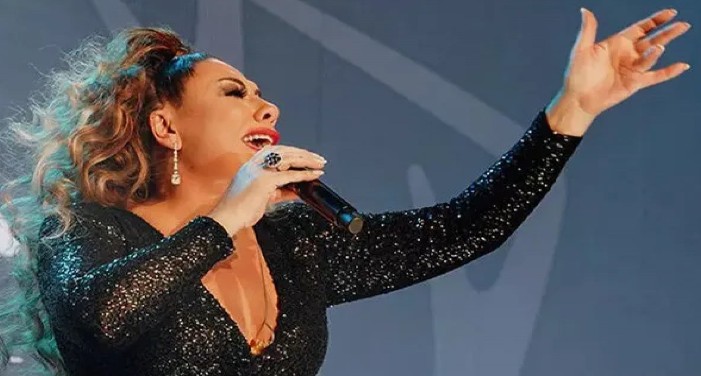 'Artık saklamak zor geliyor' diyerek hastalığını duyurmuştu! Işın Karaca'dan peruksuz poz geldi - Resim: 4