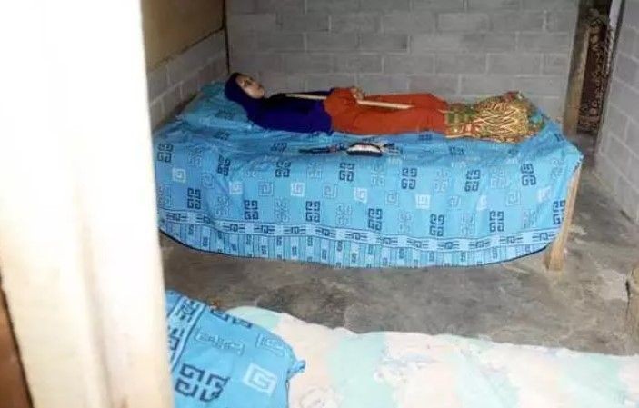 14 yaşında kuyruk kabusu yaşıyor! Babası kesmeye çalıştı - Resim: 18