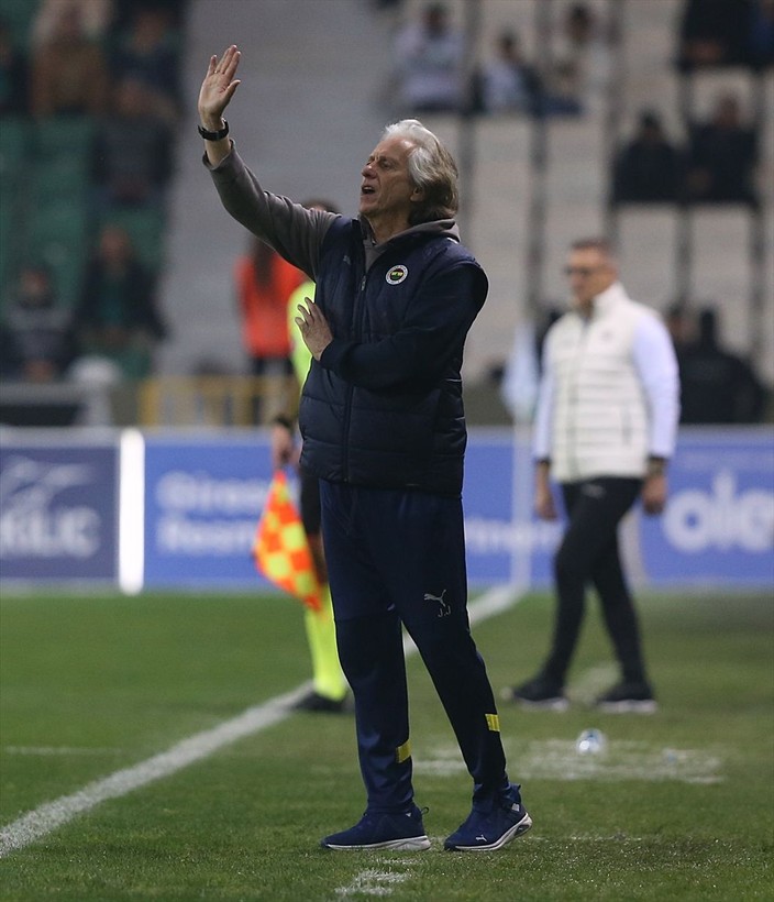 Fenerbahçe şampiyonluk yolunda ağır yara aldı! Giresun’da 2 puan bıraktı - Resim: 10