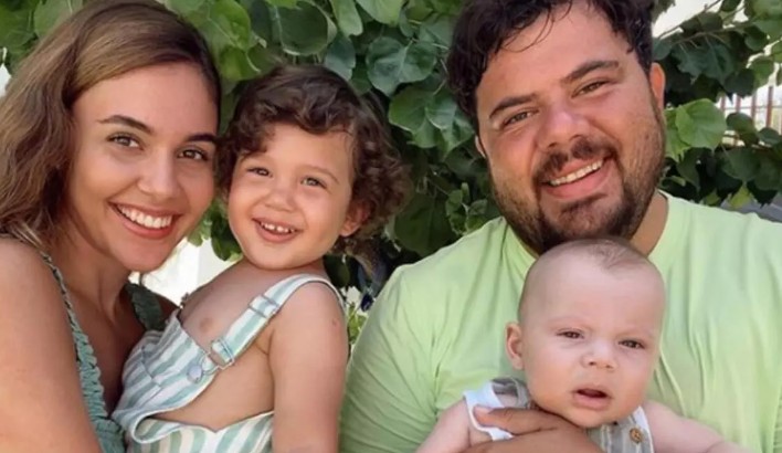 Eser Yenenler ile evliliğinden 2 çocuğu olan Berfu Yenenler ateş püskürdü: Kalbiniz 3 yaşındaki çocuğa kötü diyecek kadar taşlaşmış - Resim: 2