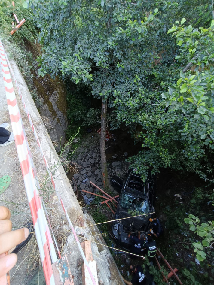 Samsun’da korkunç kaza! 12 yaşındaki çocuğun ölümünü kayda aldı - Resim : 2