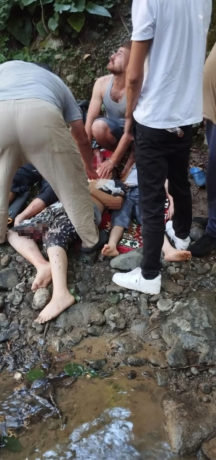 Samsun’da korkunç kaza! 12 yaşındaki çocuğun ölümünü kayda aldı - Resim : 1