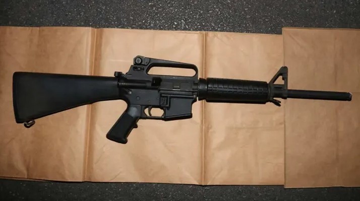 Las Vegas'ta silahlı saldırganı polis vurarak öldürdü! İşte o anlar - Resim : 5